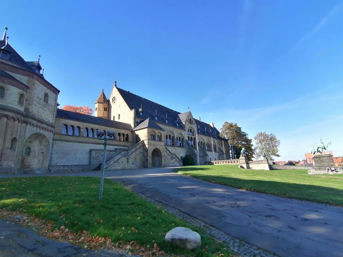 Apartment Serenade Am Zwinger Goslar Bagian luar foto